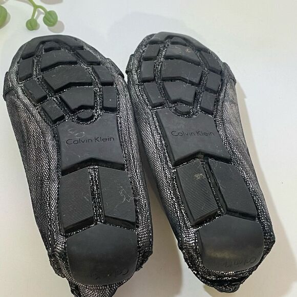 Elegant Calvin Klein Black Women's Flats 6 - Picture 9 of 9